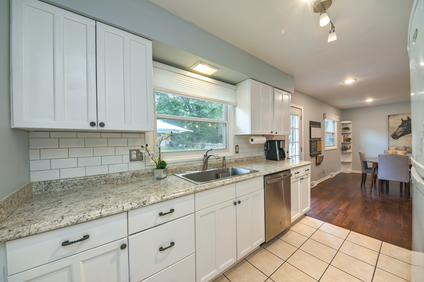 1416 Dunstan Road Geneva, IL 60134 - Photo 8 of 20