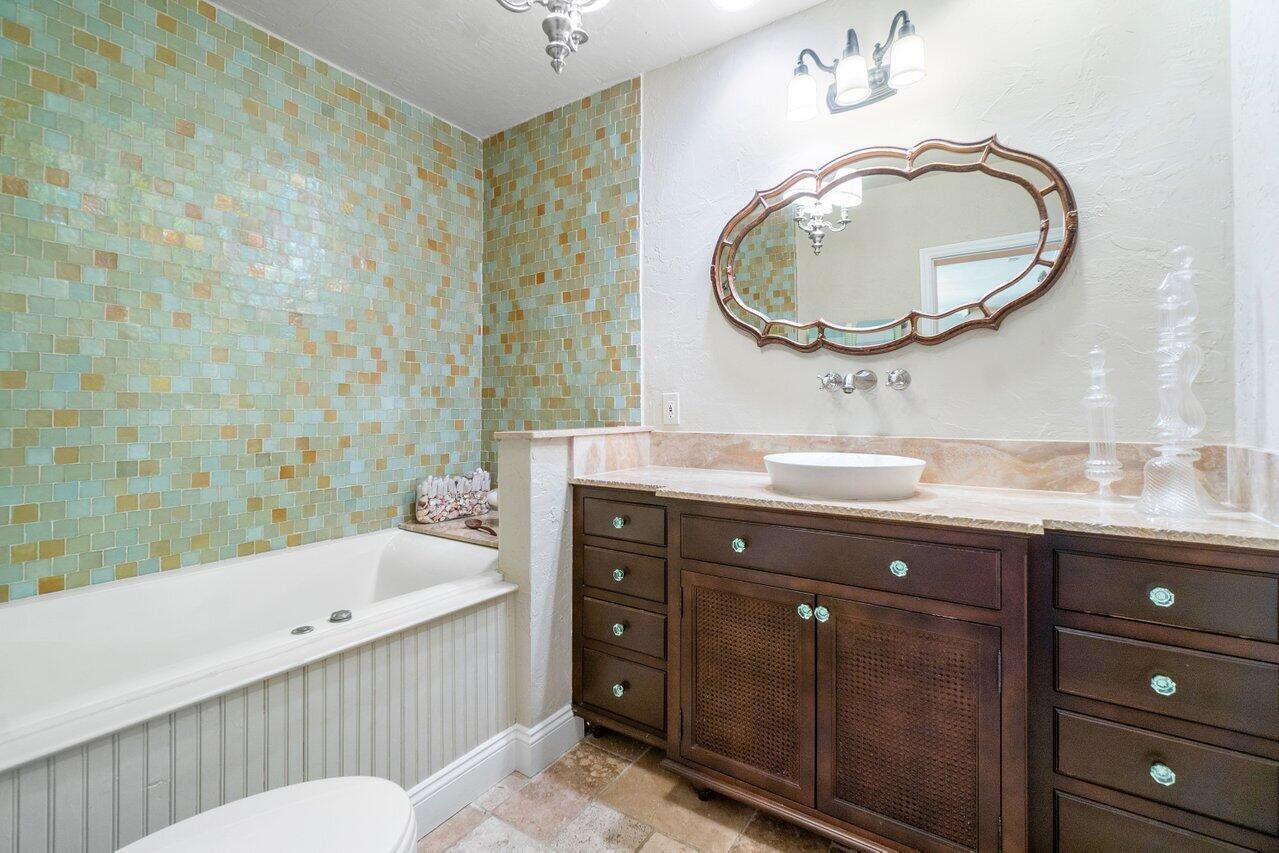 800 Northeast 5th Street Boca Raton, FL 33432 - Photo 29 of 45 28