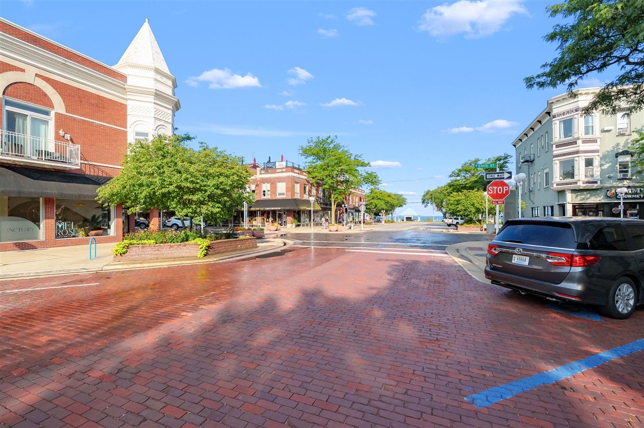333 State Street St. Joseph, MI 49085 - Photo 32 of 40 Gallery Image 32