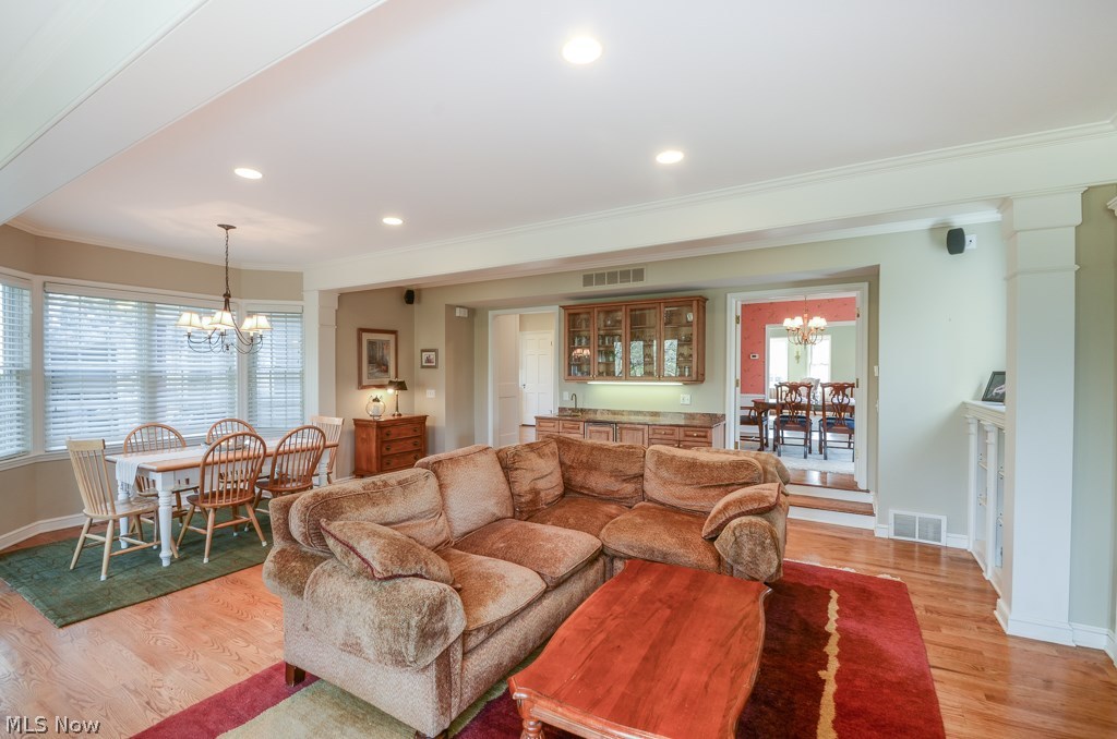 2742 Inverness Road Shaker Heights, OH 44122 - Photo 11 of 31 Gallery Image 11