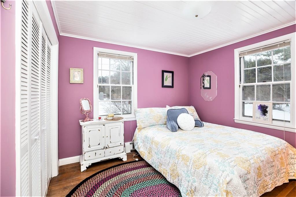 8 Oceanview Road Kennebunk, ME 04043 - Photo 9 of 17 The 2nd bedroom also with large closet.