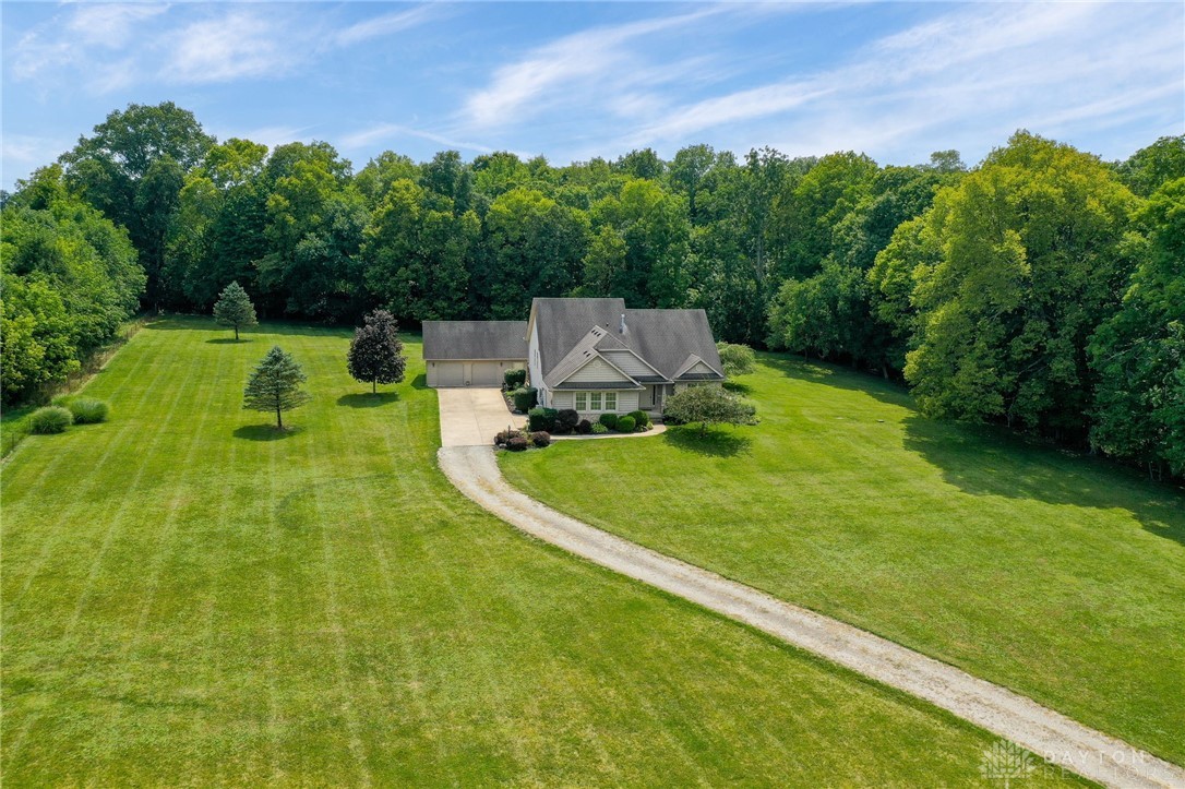 3959 Centerville Road Bellbrook, OH 45305 - Photo 2 of 67