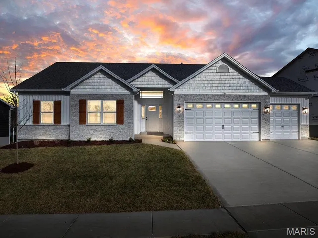 $600,000 | 109 Timber Wind Drive, Wentzville, MO 63385