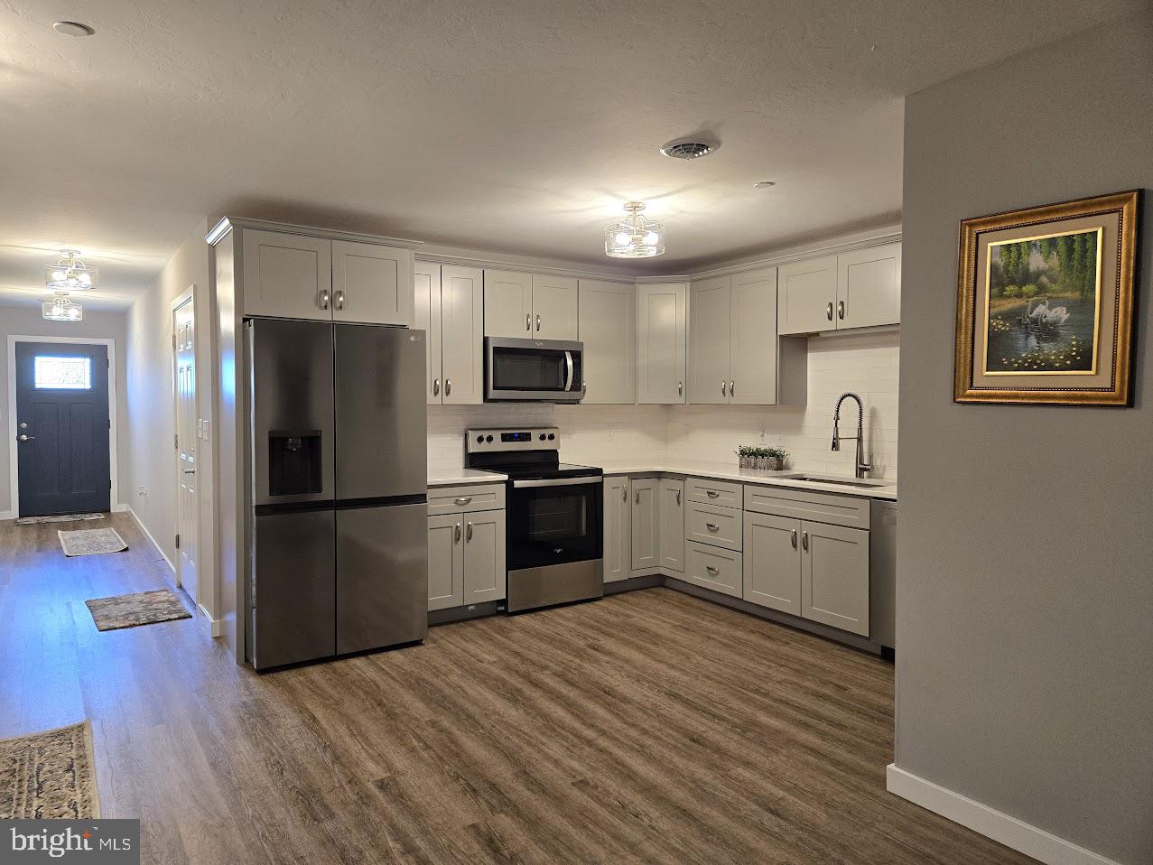 664 East Walnut Street Hanover, PA 17331 - Photo 4 of 21 Kitchen