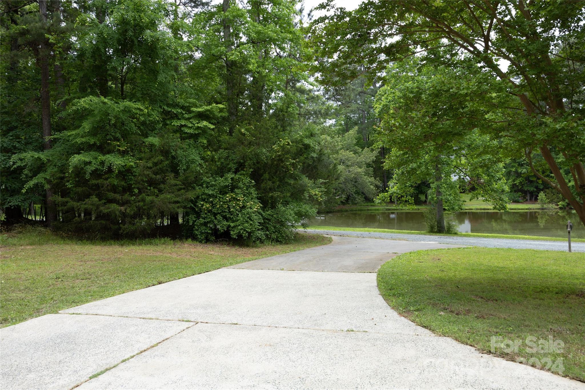819 Homestead Road Chapel Hill, NC 27516 - Photo 12 of 42 a view of a golf course