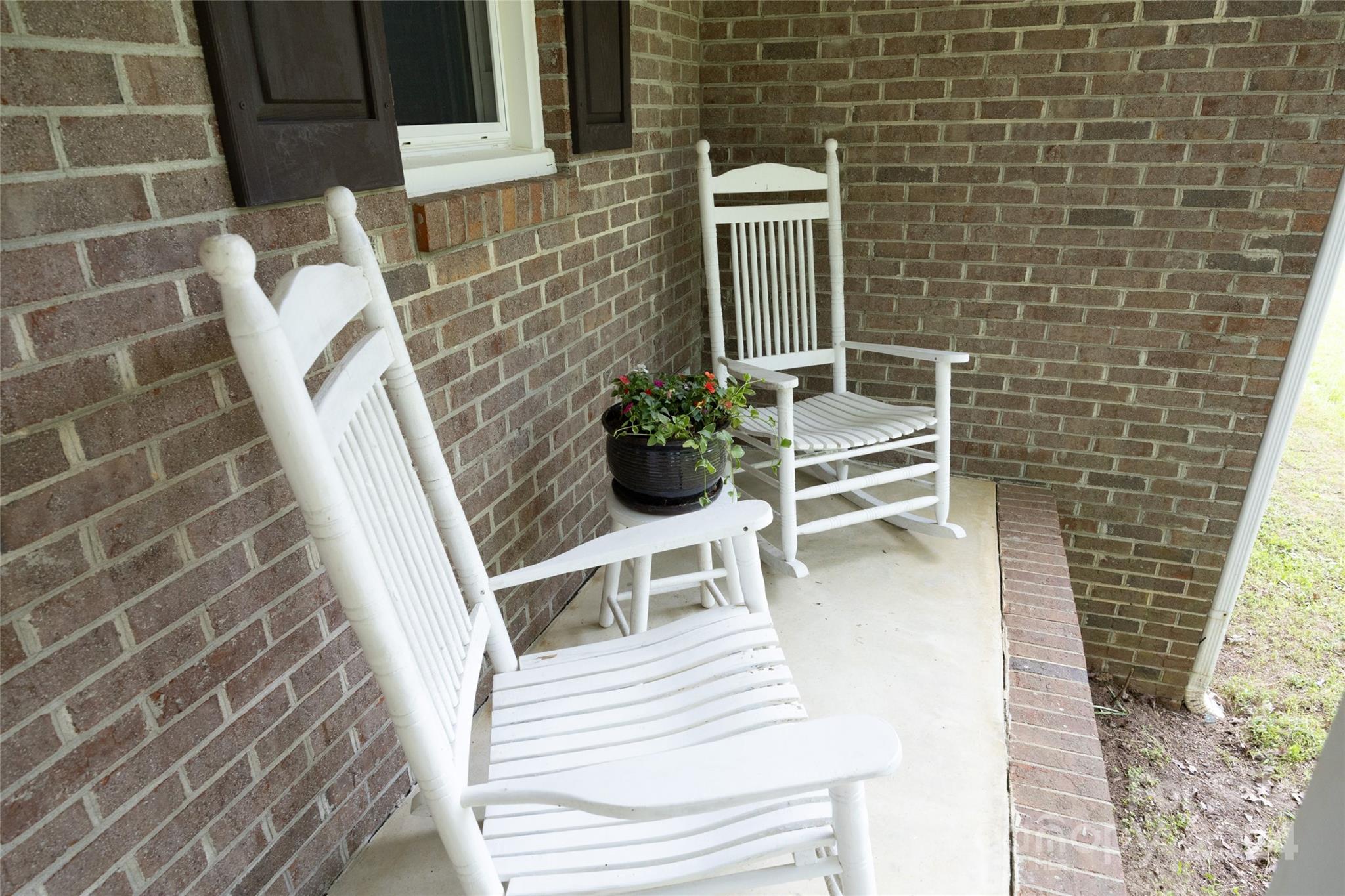 819 Homestead Road Chapel Hill, NC 27516 - Photo 4 of 42 a view of balcony