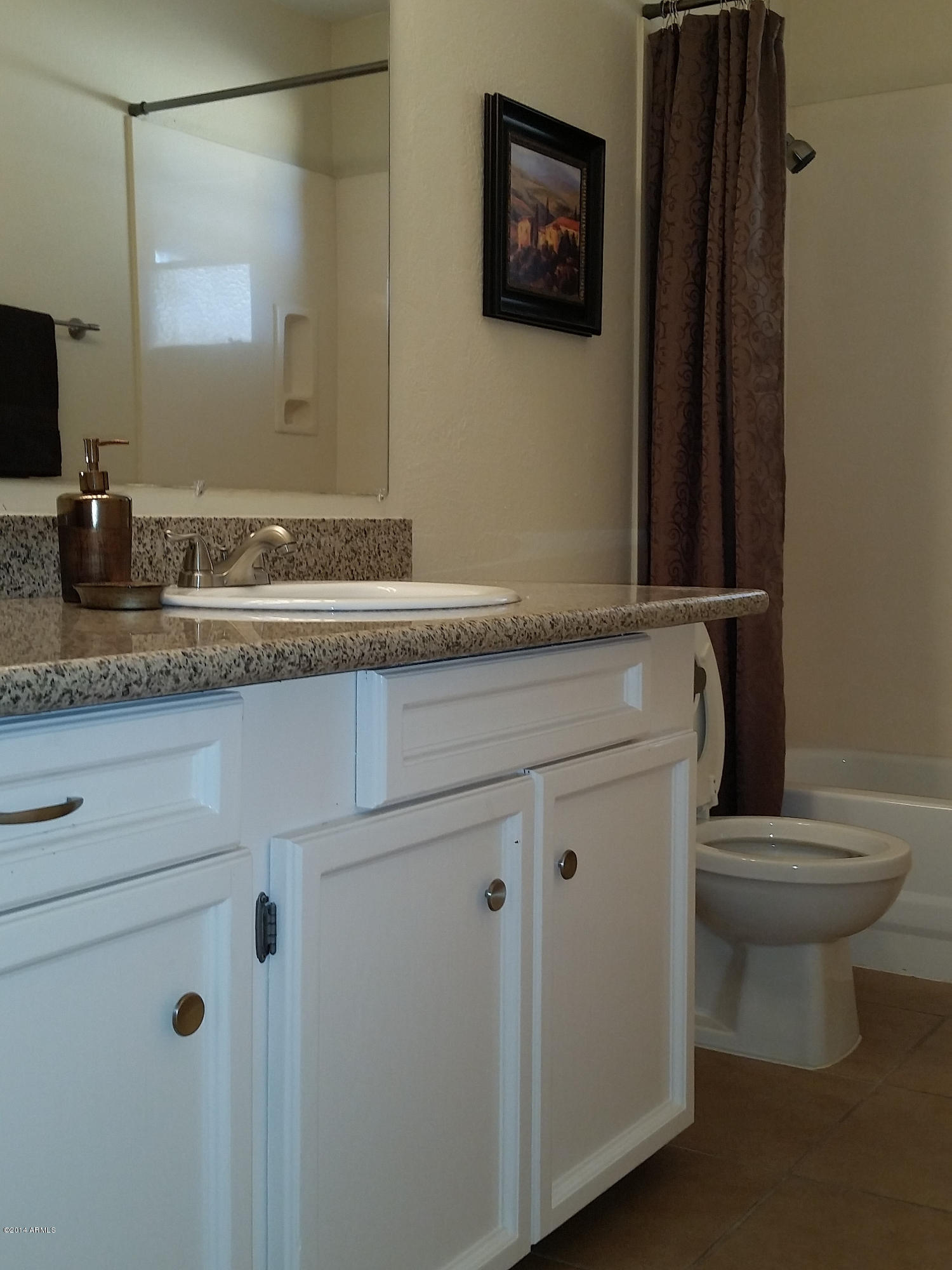 2321 West Ocotillo Road Phoenix, AZ 85015 - Photo 23 of 29 Hall Bath 2014-08-27 16