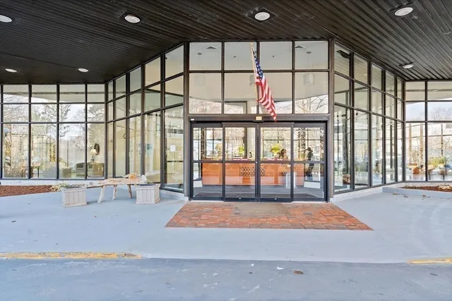 $850,000 | 250 Hammond Pond Parkway, Unit 213S, Newton, MA 02467