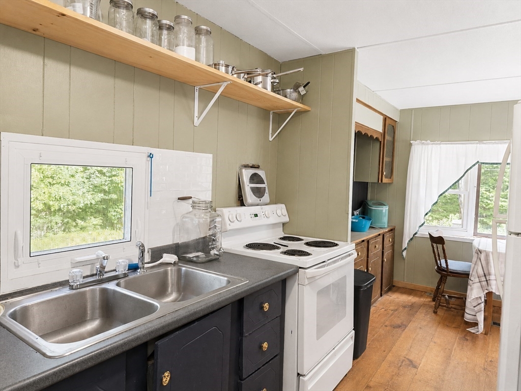 891 Wendell Road Warwick, MA 01378 - Photo 3 of 15