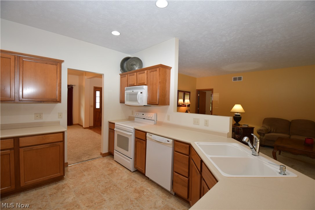 8918 Dean Road Vermilion, OH 44089 - Photo 9 of 33 Gallery Image 9