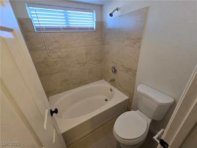 $1,800 | 2324 High Uintas Drive, North Las Vegas, NV 89031