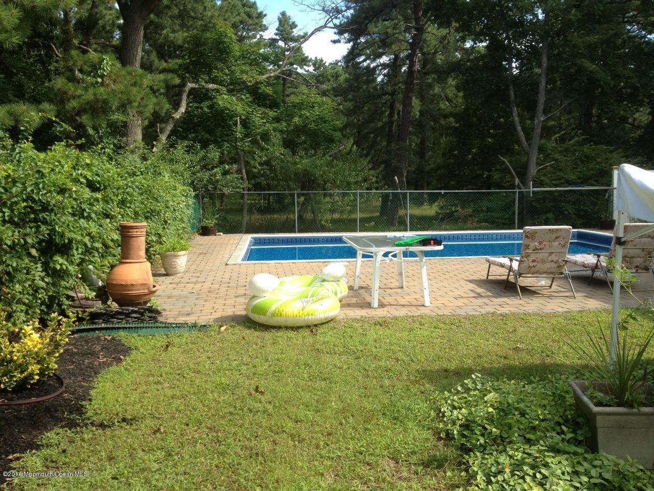 612 Bennetts Mills Road Jackson, NJ 08527 - Photo 23 of 27 image