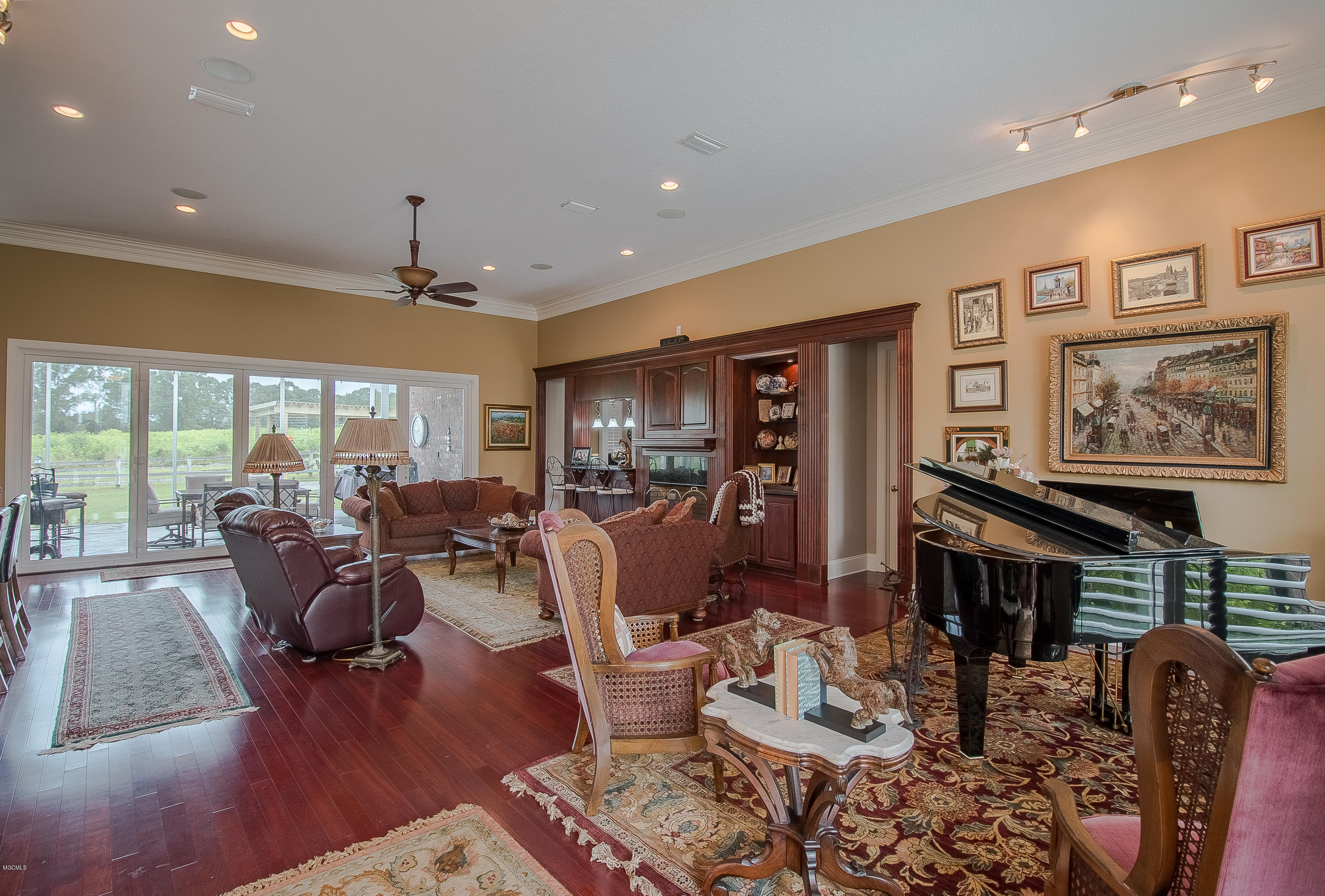129 Gavin Road Wiggins, MS 39577 - Photo 5 of 39 129 Gavin Road-101