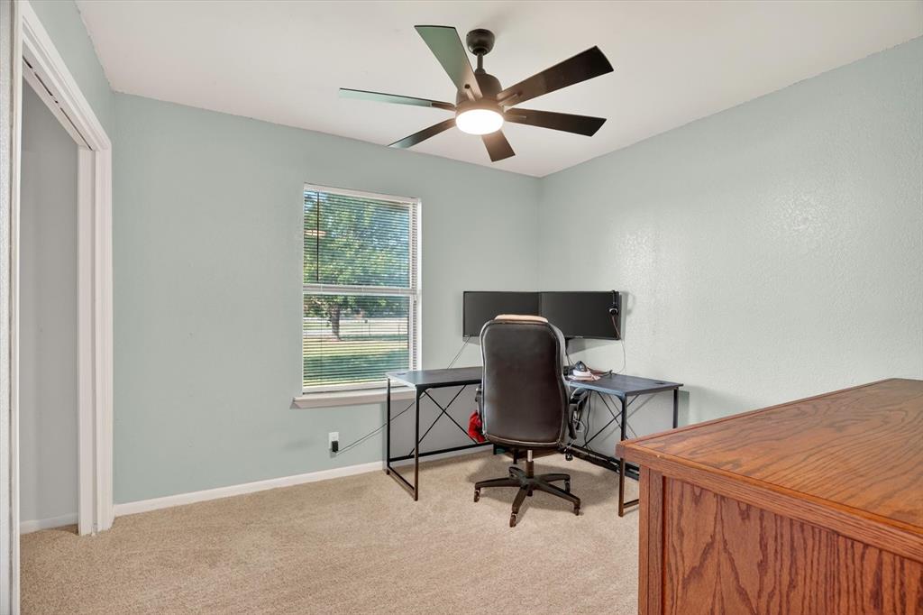 100 Green Meadows Circle Springtown, TX 76082 - Photo 21 of 40