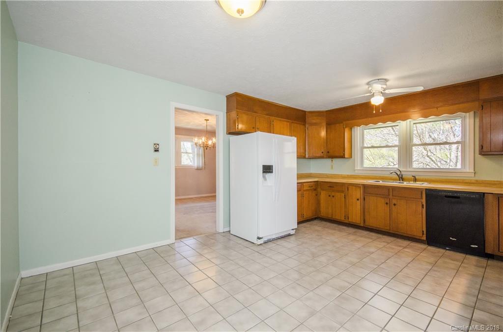 62 Number 9 Road Fairview, NC 28730 - Photo 13 of 24 Gallery Image 13
