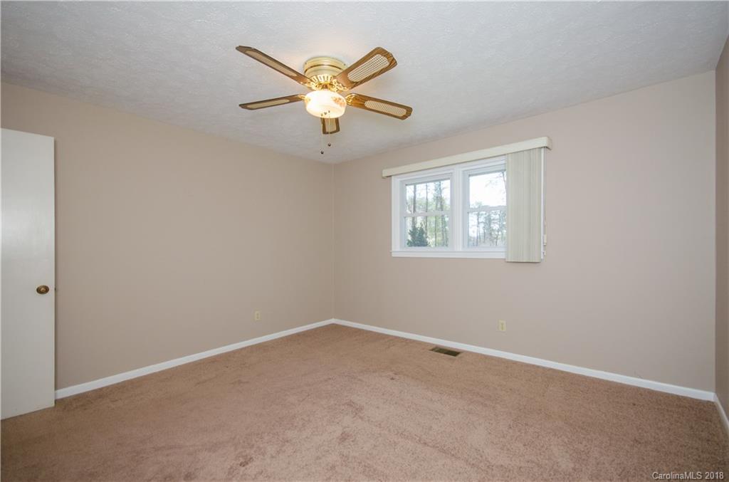 62 Number 9 Road Fairview, NC 28730 - Photo 16 of 24 Gallery Image 16