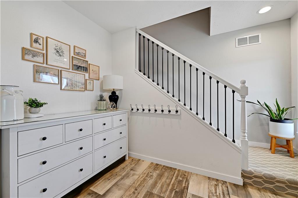 34946 Spring Valley Road Paola, KS 66071 - Photo 4 of 62