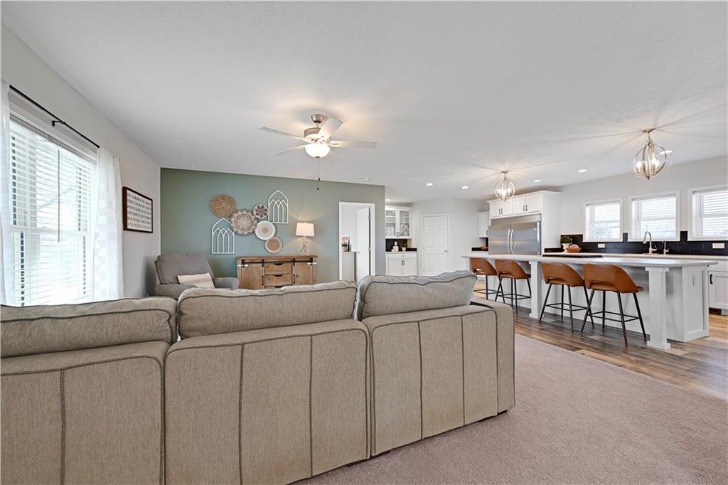 34946 Spring Valley Road Paola, KS 66071 - Photo 5 of 62