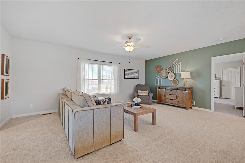 34946 Spring Valley Road Paola, KS 66071 - Photo 6 of 62