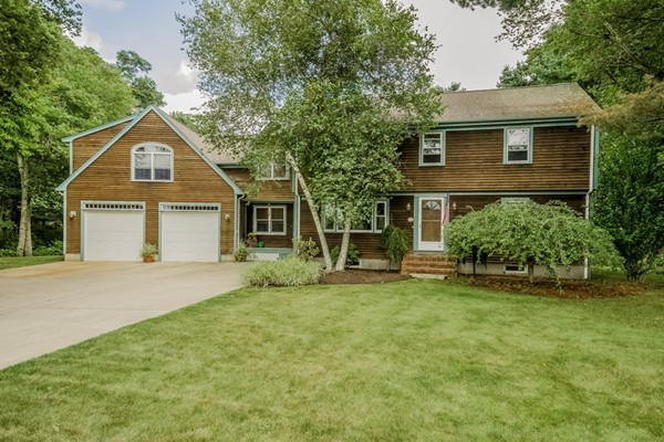 45 New Boston Road Fairhaven, MA 02719 - Photo 1 of 25 Gallery Image 1