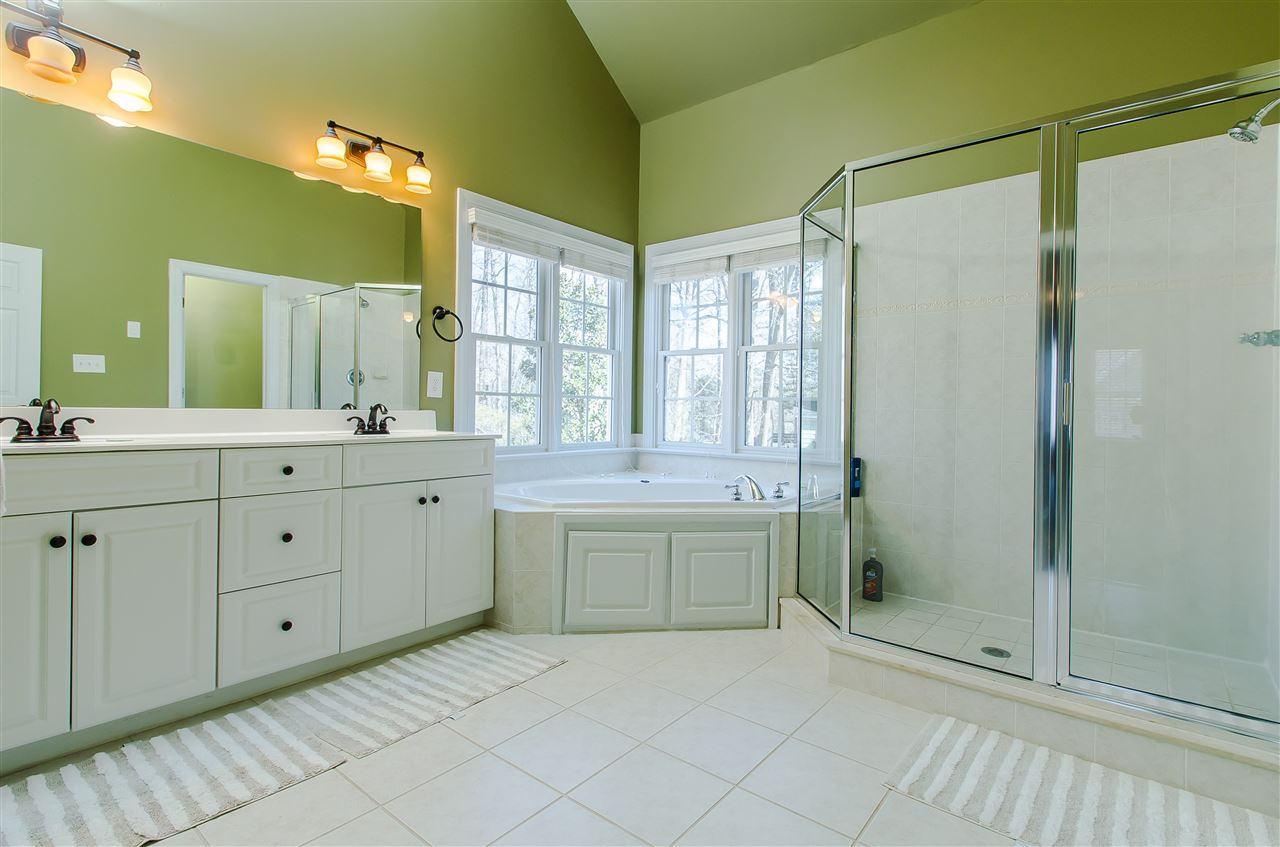 1704 Stannard Trail Raleigh, NC 27612 - Photo 15 of 25 Master Bath/Spa