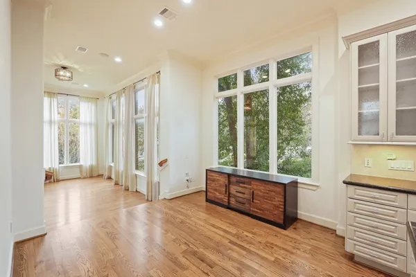 $6,000 | 521 Lovett Boulevard, Houston, TX 77006