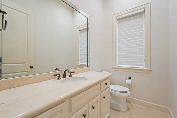 $6,000 | 521 Lovett Boulevard, Houston, TX 77006