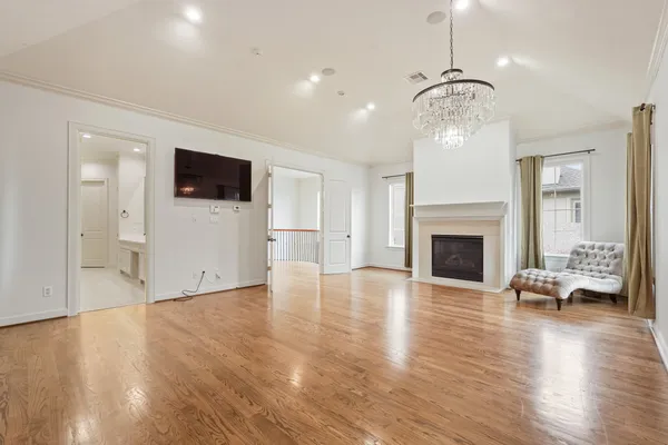 $6,000 | 521 Lovett Boulevard, Houston, TX 77006