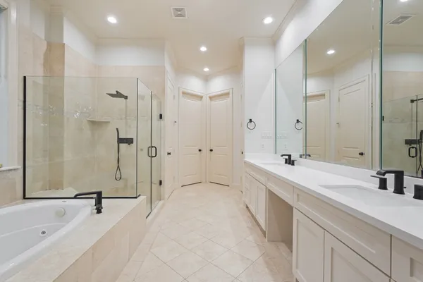 $6,000 | 521 Lovett Boulevard, Houston, TX 77006