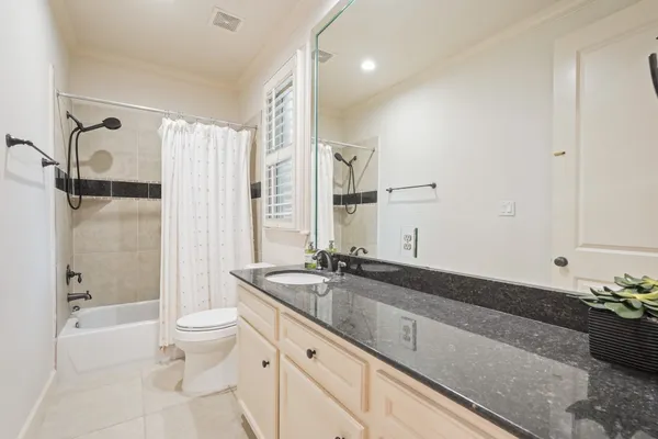 $6,000 | 521 Lovett Boulevard, Houston, TX 77006