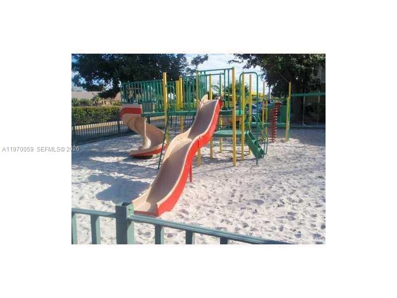 9001 Wiles Road, Unit 204 Coral Springs, FL 33067 - Photo 6 of 16 a view of a park