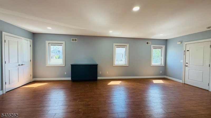 41 Mercer Street, Unit 1 Wallington, NJ 07057 - Photo 12 of 16