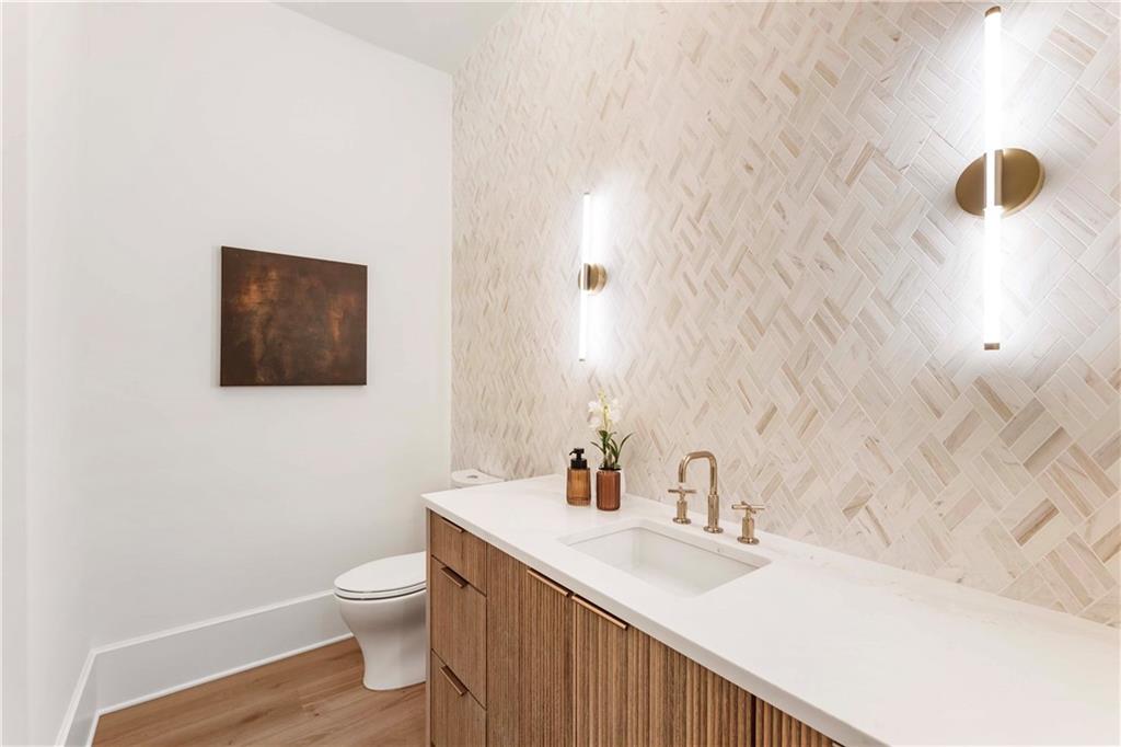 388 Londonberry Road Northwest Sandy Springs, GA 30327 - Photo 31 of 94