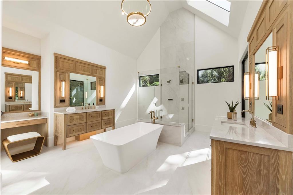 388 Londonberry Road Northwest Sandy Springs, GA 30327 - Photo 34 of 94