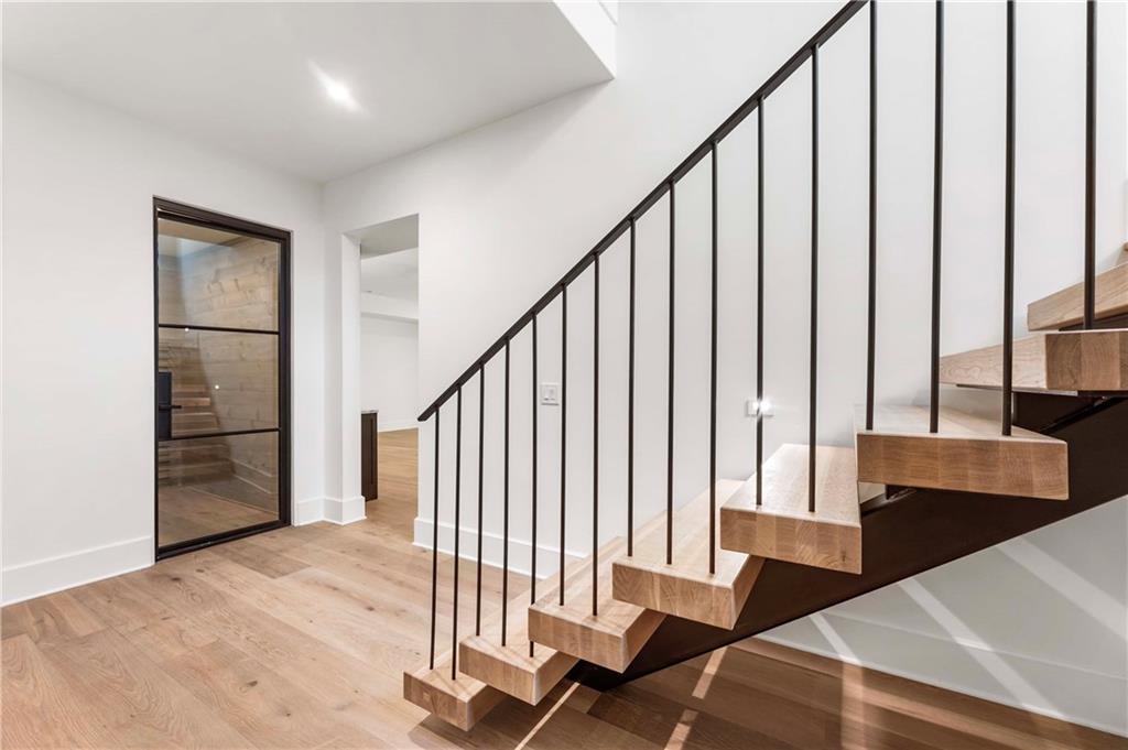 388 Londonberry Road Northwest Sandy Springs, GA 30327 - Photo 61 of 94