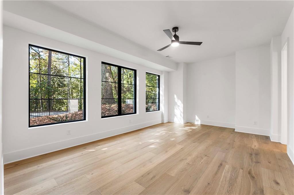 388 Londonberry Road Northwest Sandy Springs, GA 30327 - Photo 65 of 94