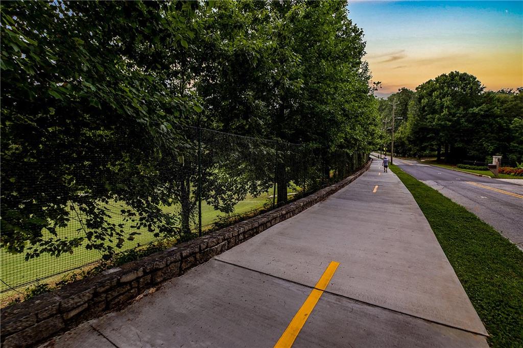 388 Londonberry Road Northwest Sandy Springs, GA 30327 - Photo 86 of 94