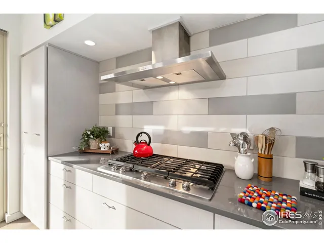 $819,000 | 270 Meadowsweet Circle, Loveland, CO 80537