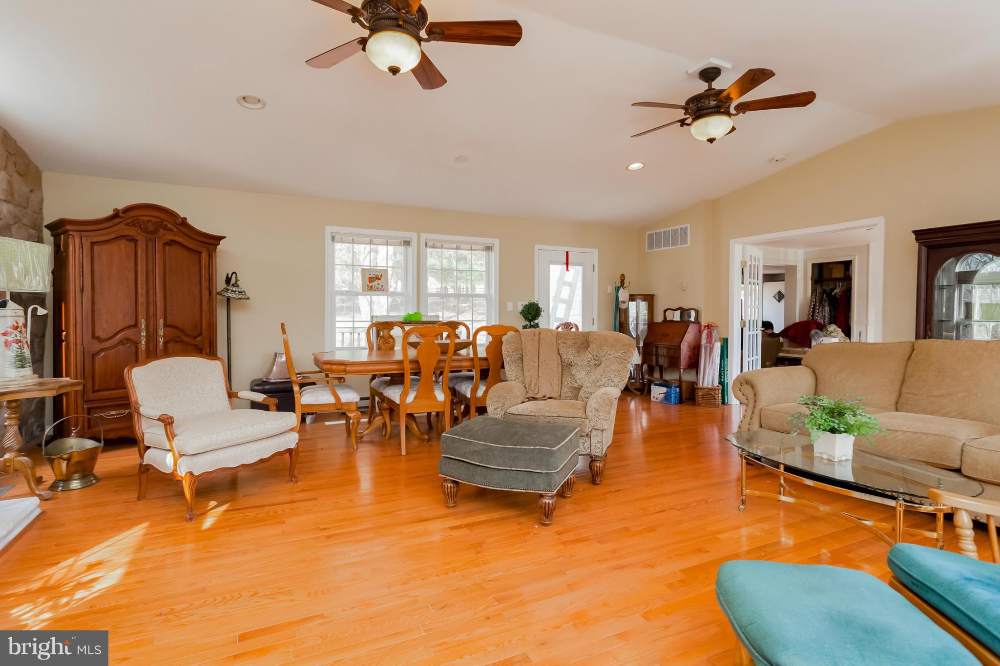 3825 West Chapel Road Aberdeen, MD 21001 - Photo 5 of 24 Family Room