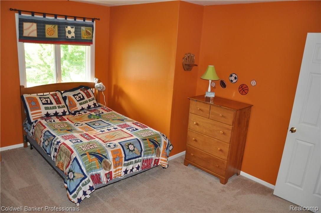 5112 North Georgetown Road Grand Blanc, MI 48439 - Photo 18 of 27 DSC_0333.JPG