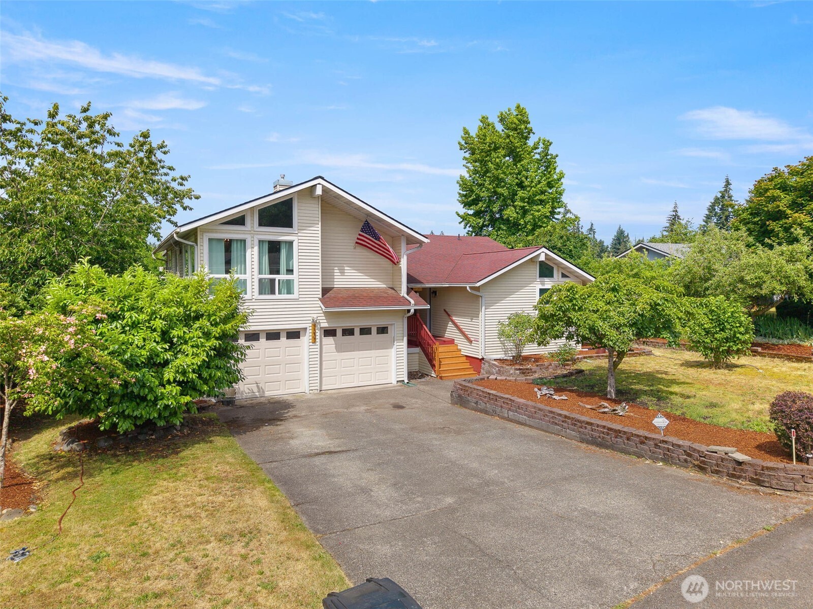 7237 Ridgemont Drive Southeast Olympia, WA 98513 - Photo 1 of 40