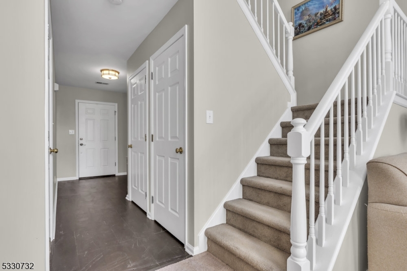 319 Hannah Way Bridgewater, NJ 08807 - Photo 3 of 25