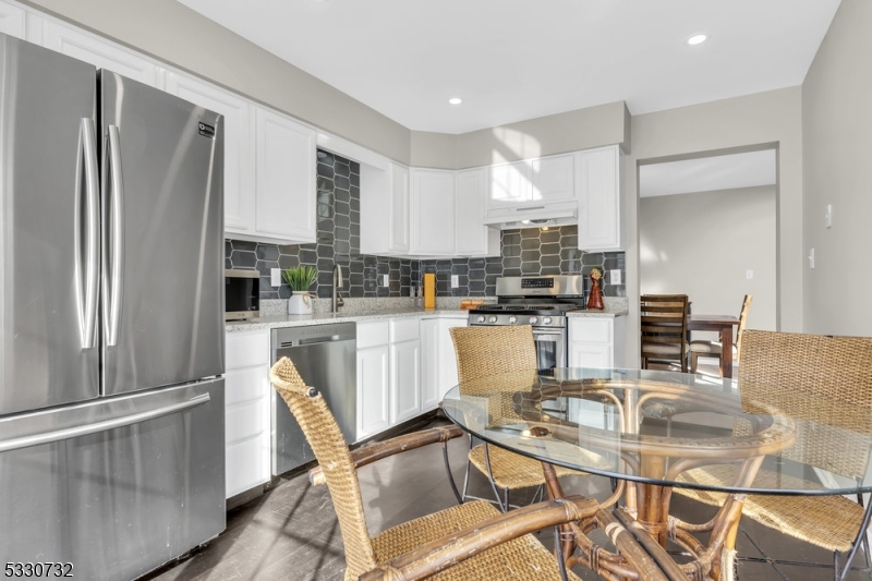 319 Hannah Way Bridgewater, NJ 08807 - Photo 9 of 25