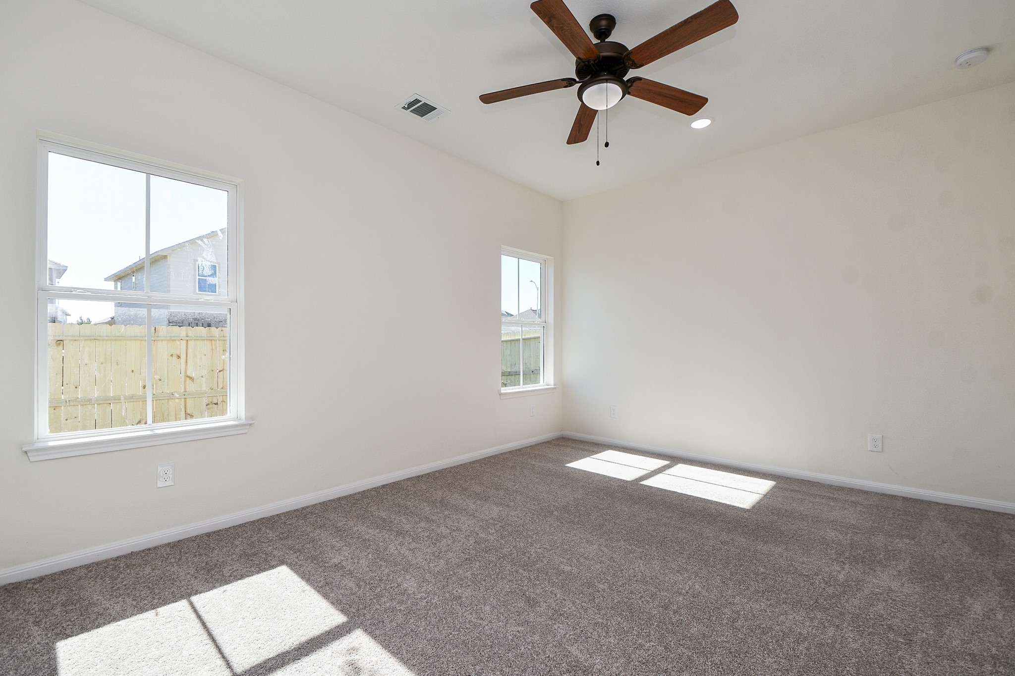 2815 Pine Estate Lane Houston, TX 77014 - Photo 19 of 32