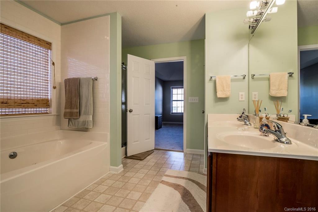 300 Wildbriar Road Fletcher, NC 28732 - Photo 18 of 22