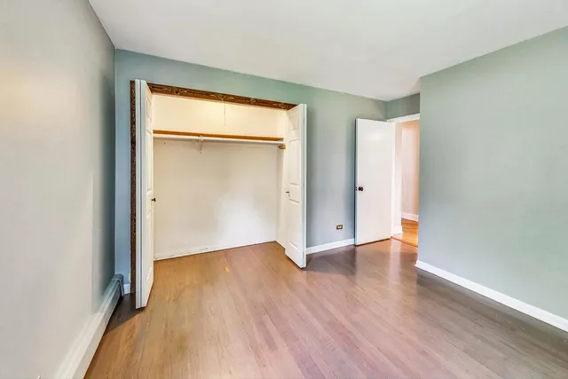 $2,800 | 129 East 55th Street, Westmont, IL 60559