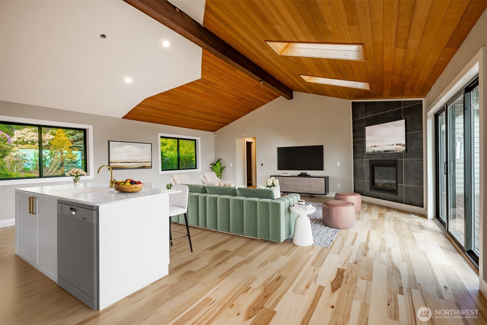 726 Fieldston Road Bellingham, WA 98225 - Photo 10 of 37