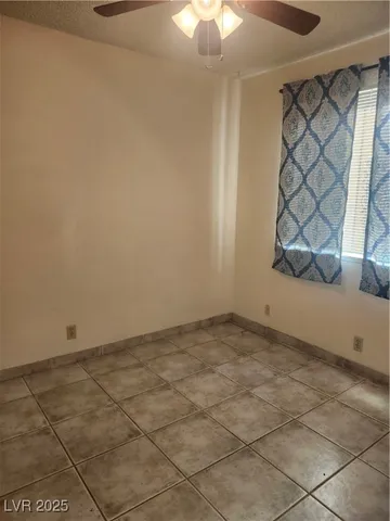 $1,500 | 4726 Madrigal Way, Las Vegas, NV 89122