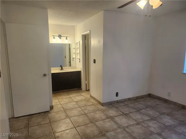 $1,500 | 4726 Madrigal Way, Las Vegas, NV 89122