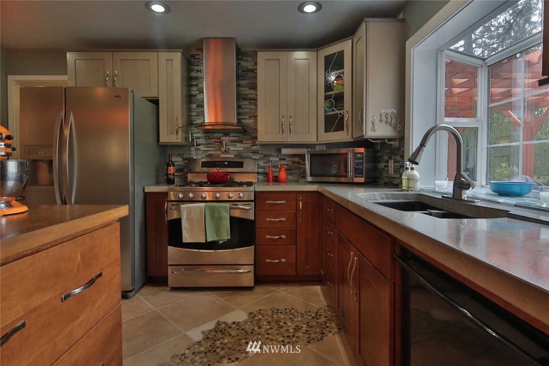 28622 Northeast Big Rock Road Duvall, WA 98019 - Photo 3 of 25 Gallery Image 3